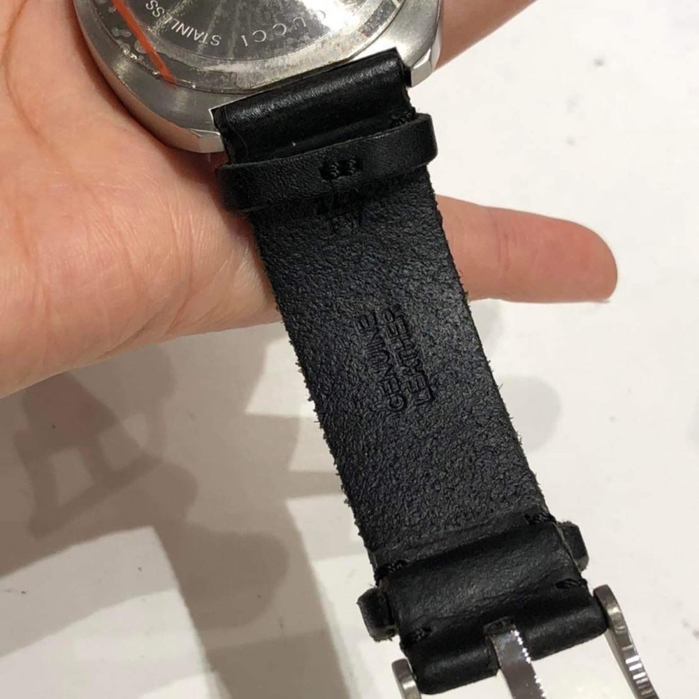 Gucci Mens Watch - Picture 11 of 13